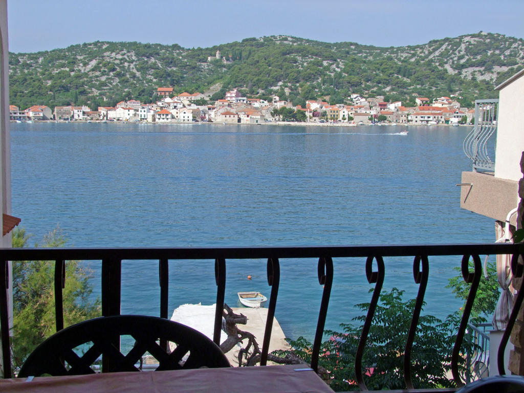 Apartments Ive Tisno Zimmer foto