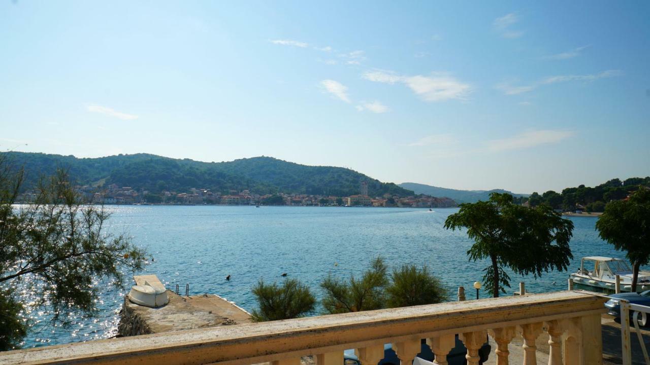 Apartments Ive Tisno Exterior foto