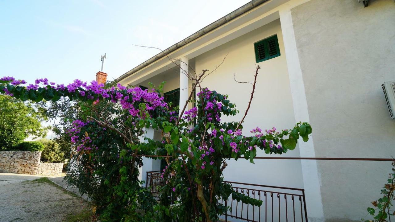 Apartments Ive Tisno Exterior foto