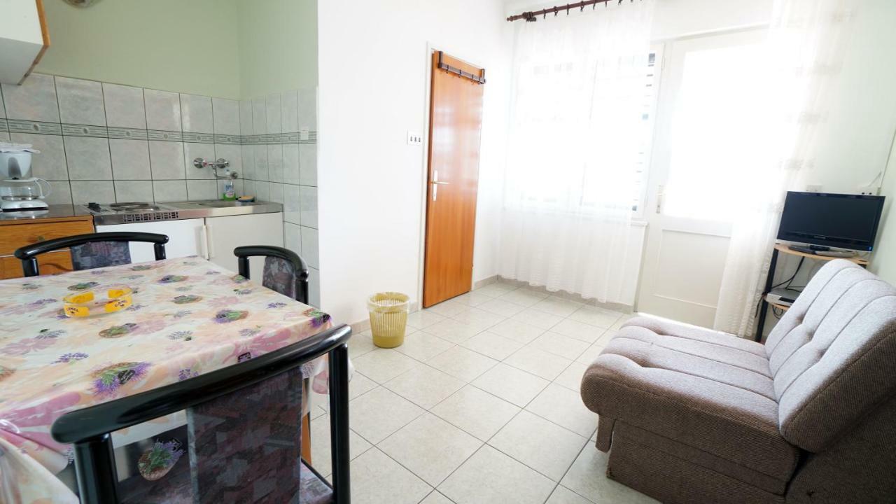 Apartments Ive Tisno Exterior foto